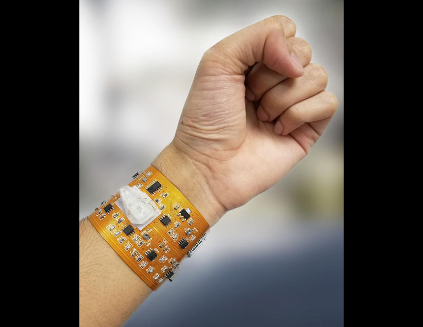 Smart Wristband with Link to Smartphones Could Monitor Health, Environmental Exposures